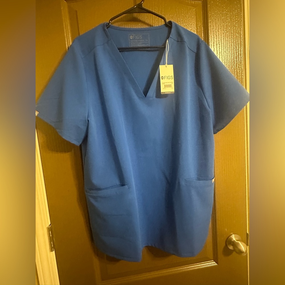 FIGS royal blue 3 pocket scrub top, 2xl